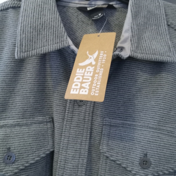NWT Eddie Baur Warm/Soft Gray Long Sleeve Button Down - Picture 5 of 8